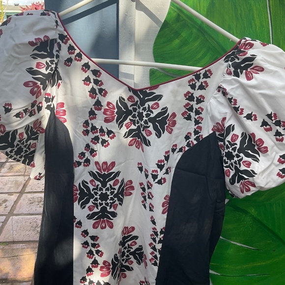 VTG Tria By Tori Richard’s Shorty Muumuu - Picture 3 of 7